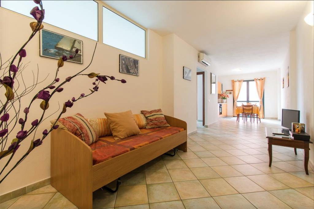 Residenza Maria Antonia - Private Apartment Orosei Ngoại thất bức ảnh