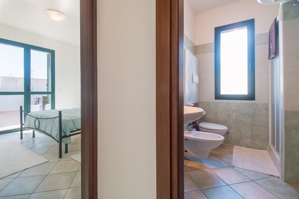 Residenza Maria Antonia - Private Apartment Orosei Ngoại thất bức ảnh